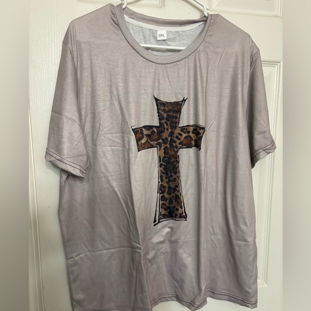 Leopard Cross Gray T-Shirt